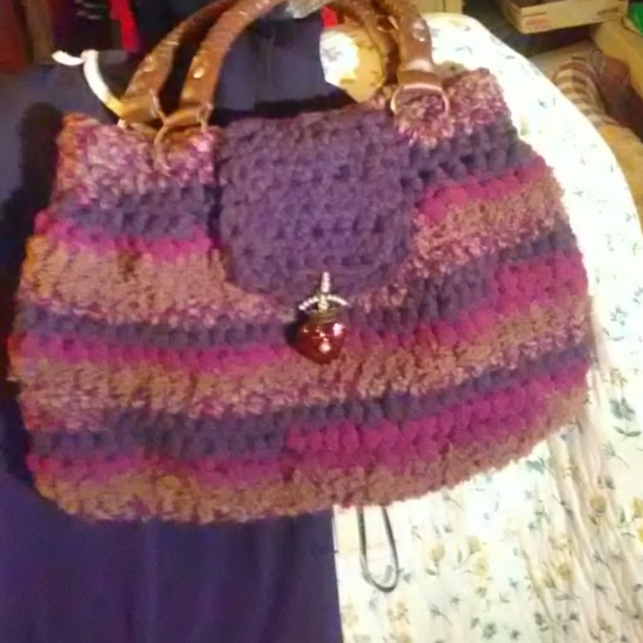 Handcrafted. Purse - Picture 4 of 8